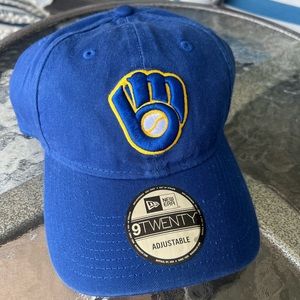 Milwaukee Brewers Hat New Era 9TWENTY Adjustable Glove Logo